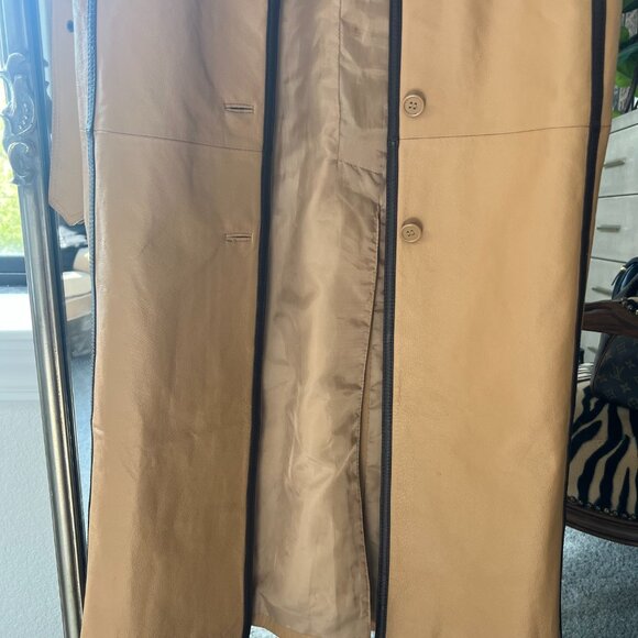 Newport News Camel Women's Genuine Leather Long Trench Coat Size M - Picture 7 of 11